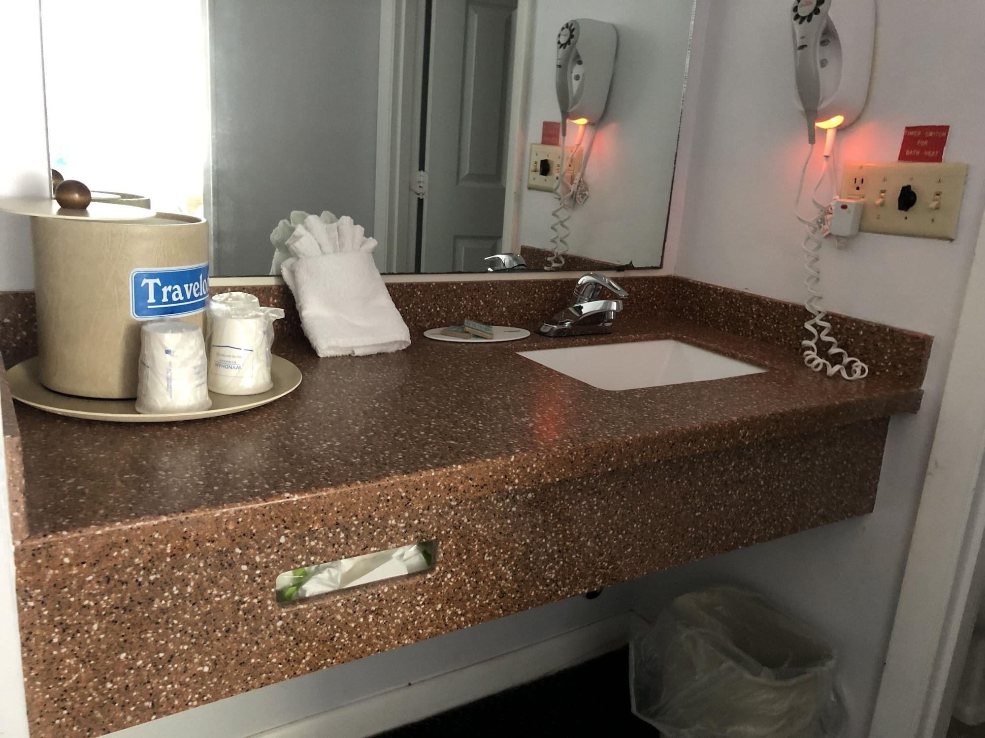Travelodge By Wyndham Cape Cod Area West Dennis Eksteriør bilde