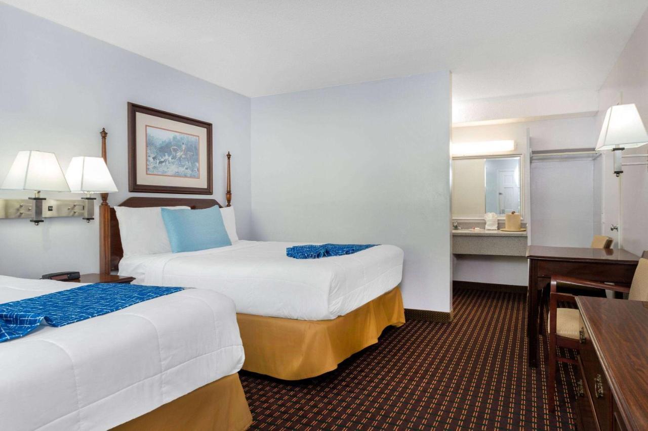 Travelodge By Wyndham Cape Cod Area West Dennis Eksteriør bilde